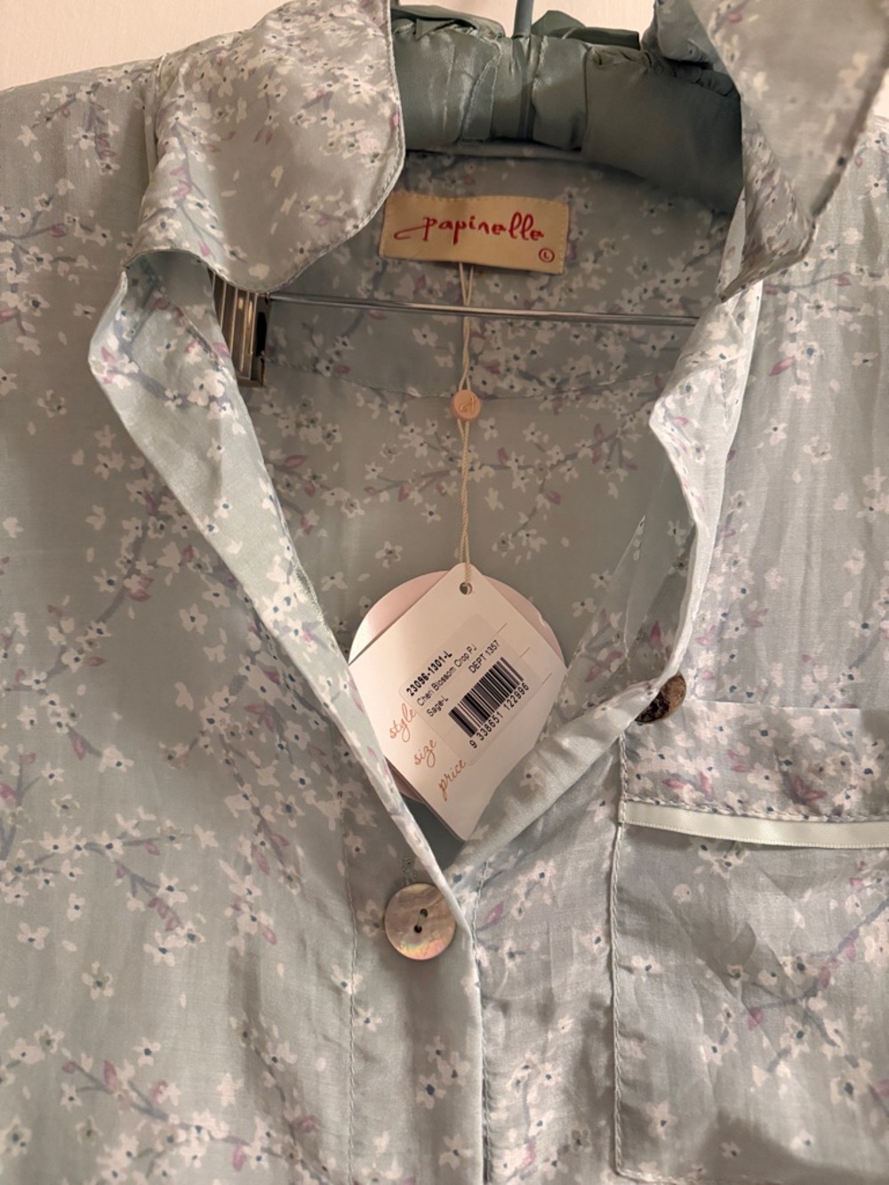 Cheri Blossom Sage Crop Pajama Set size large (hard to find) - Picture 5 of 16